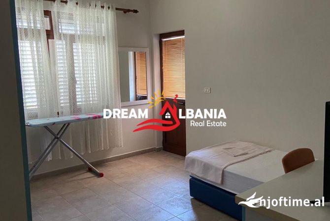 Shtepi me qera Apartament ne Tirane, 2+1, Mobilimi E mobiluar, Pagesa 500  Euro.