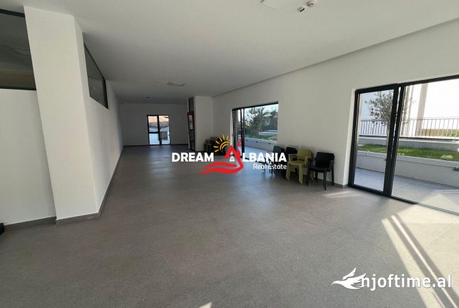 Ambient biznesi me qera 3+1 ne Tirane - 3,000 Euro