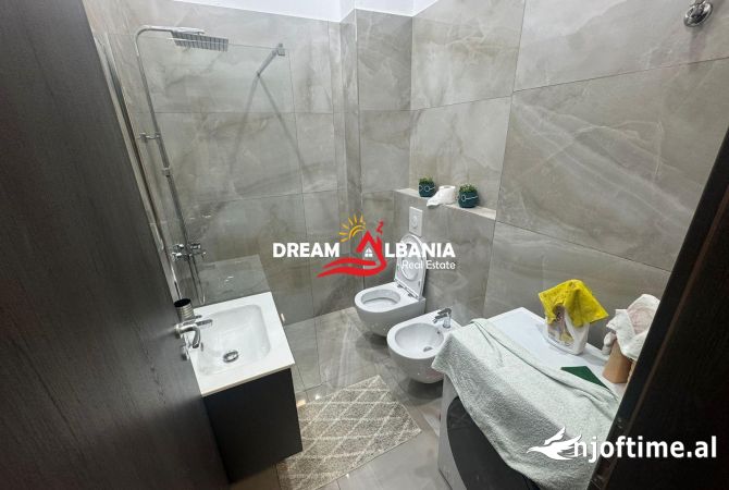 Shtepi ne shitje Apartament ne Tirane, 1+1, Mobilimi E mobiluar, Pagesa 89,000  Euro.