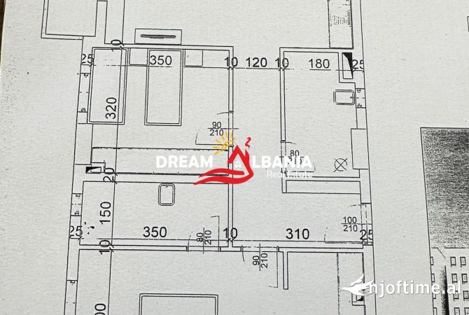 Shtepi ne shitje Apartament ne Tirane, 2+1, Mobilimi Bosh, pa mobiluar, Pagesa 295,259  Euro.