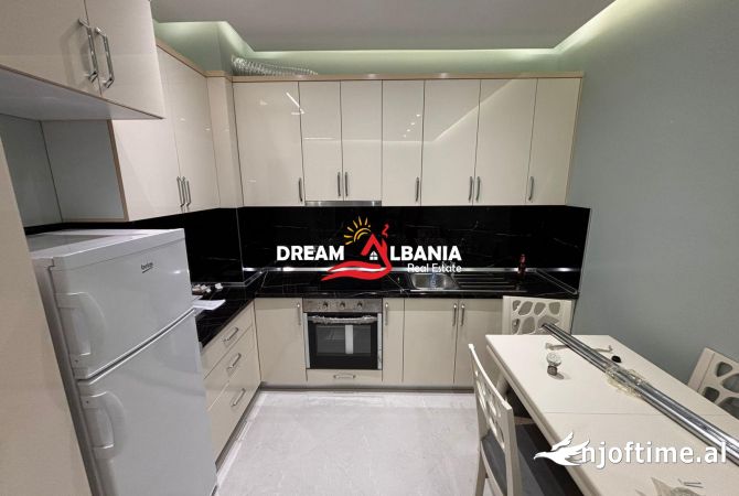 Shtepi me qera Apartament ne Tirane, 1+1, Mobilimi E mobiluar, Pagesa 500  Euro.