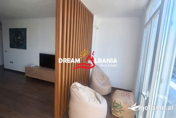 Shtepi ne shitje Apartament ne Tirane, 2+1, Mobilimi E mobiluar, Pagesa 192,000  Euro.