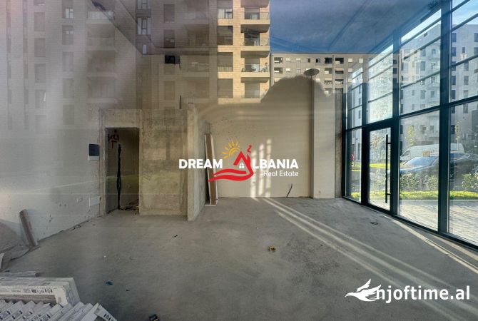Ambient biznesi me qera 3+1 ne Tirane - 3,250 Euro