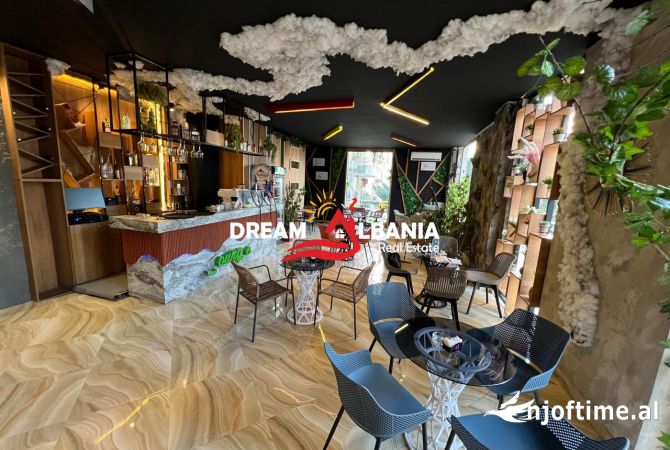 Ambient biznesi me qera 2+1 ne Tirane - 1,900 Euro