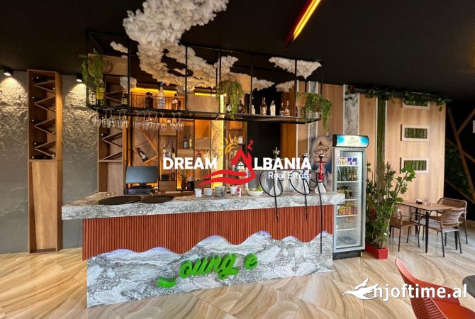 Ambient biznesi me qera 2+1 ne Tirane - 1,900 Euro