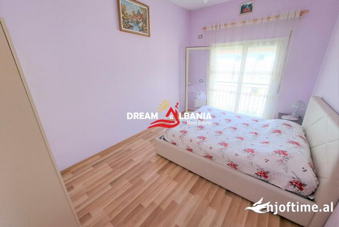 Shtepi me qera Vila Luksoze ne Tirane, 7+1, Mobilimi E mobiluar, Pagesa 4,500  Euro.