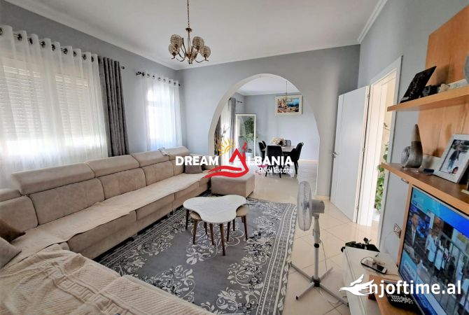 Shtepi me qera 7+1 ne Tirane - 4,500 Euro