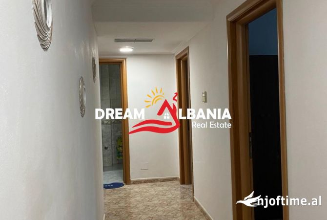 Shtepi me qera Apartament ne Tirane, 2+1, Mobilimi E mobiluar, Pagesa 700  Euro.