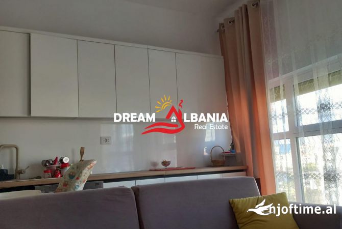 Shtepi me qera Apartament ne Tirane, 2+1, Mobilimi E mobiluar, Pagesa 500  Euro.