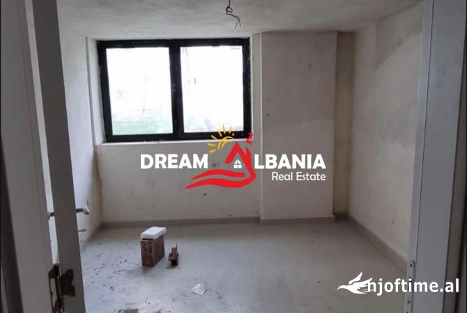 Shtepi ne shitje 3+1 ne Tirane - 175,000 Euro