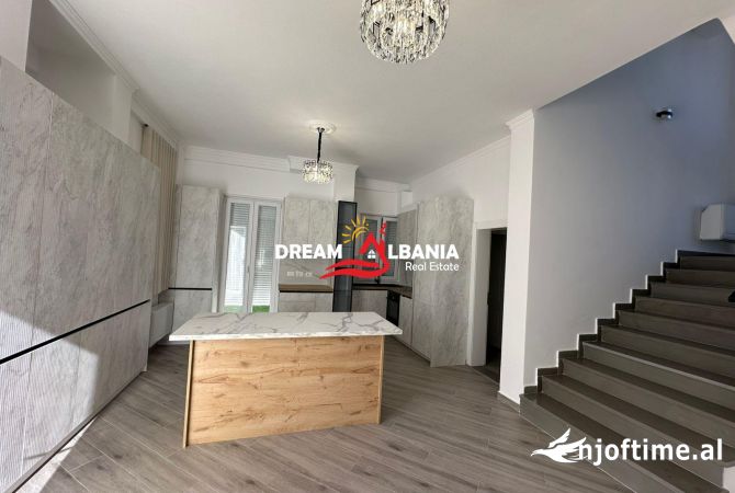 Shtepi me qera 4+1 ne Tirane - 2,500 Euro