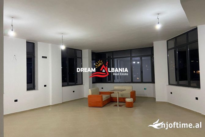 Ambient biznesi me qera 3+1 ne Tirane - 400 Euro