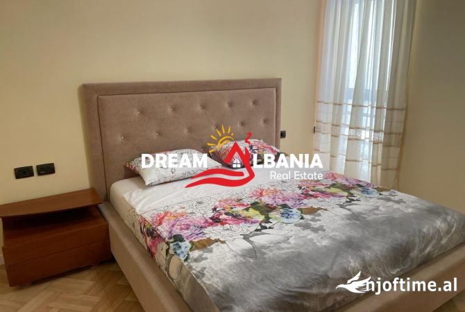 Shtepi me qera Apartament ne Tirane, 2+1, Mobilimi E mobiluar, Pagesa 1,000  Euro.
