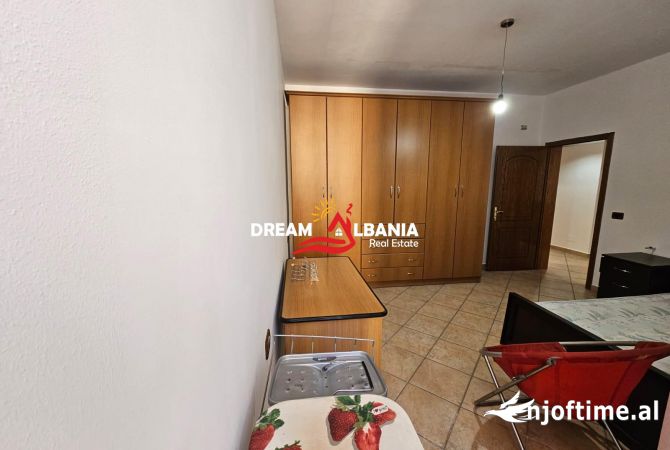 Shtepi me qera 2+1 ne Tirane - 600 Euro
