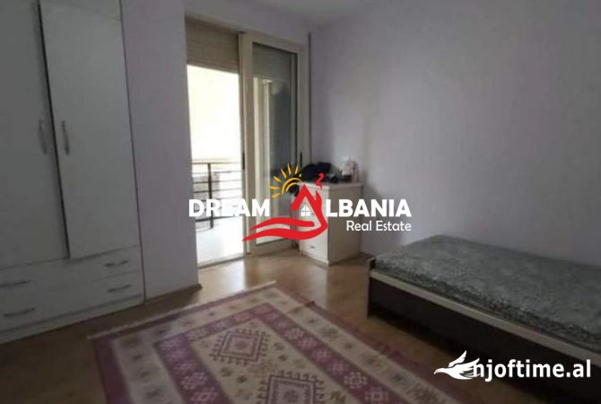 Shtepi me qera 2+1 ne Tirane - 700 Euro