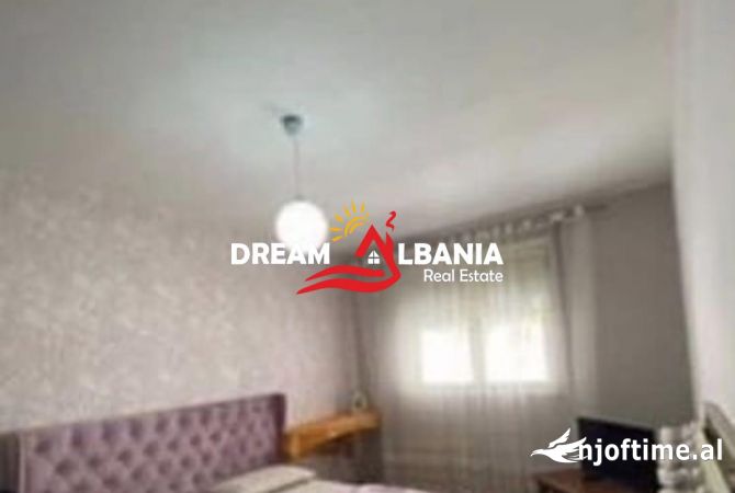 Shtepi me qera 2+1 ne Tirane - 700 Euro