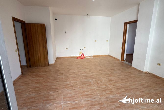 Shtepi ne shitje 3+1 ne Tirane - 192,900 Euro