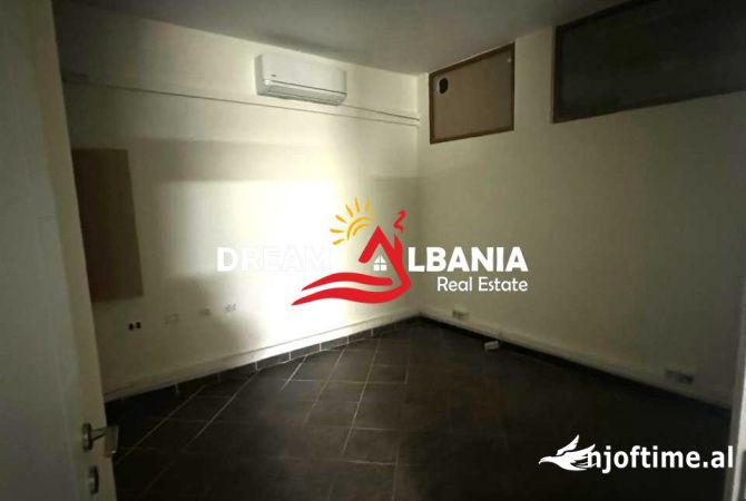Ambient biznesi me qera 3+1 ne Tirane - 2,000 Euro