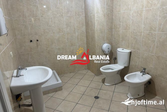 Jepet me qera ambient per zyra tek bulevardi Zogu I  (ID 42611190)