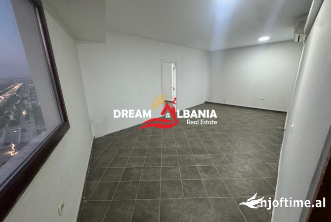 Jepet me qera ambient per zyra tek bulevardi Zogu I  (ID 42611190)