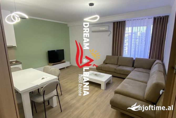 Shtepi me qera 2+1 ne Tirane - 550 Euro