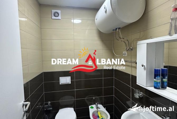 Shtepi me qera Apartament ne Tirane, 2+1, Mobilimi E mobiluar, Pagesa 750  Euro.