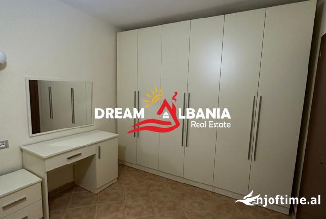 Shtepi me qera Apartament ne Tirane, 2+1, Mobilimi E mobiluar, Pagesa 700  Euro.