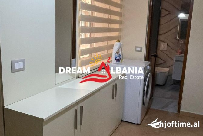 Shtepi me qera Apartament ne Tirane, 2+1, Mobilimi E mobiluar, Pagesa 700  Euro.