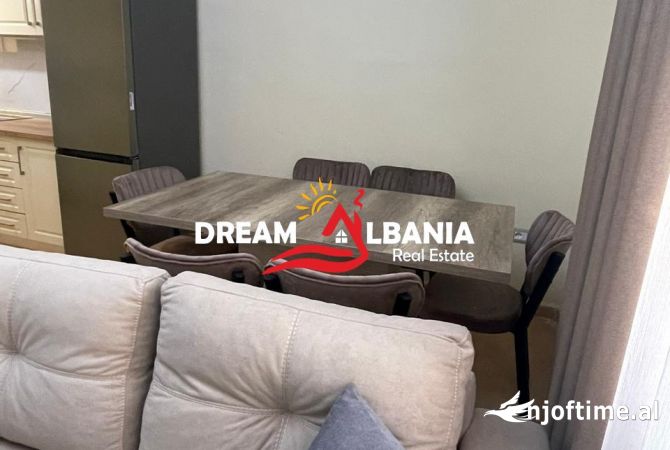 Shtepi me qera 2+1 ne Tirane - 700 Euro