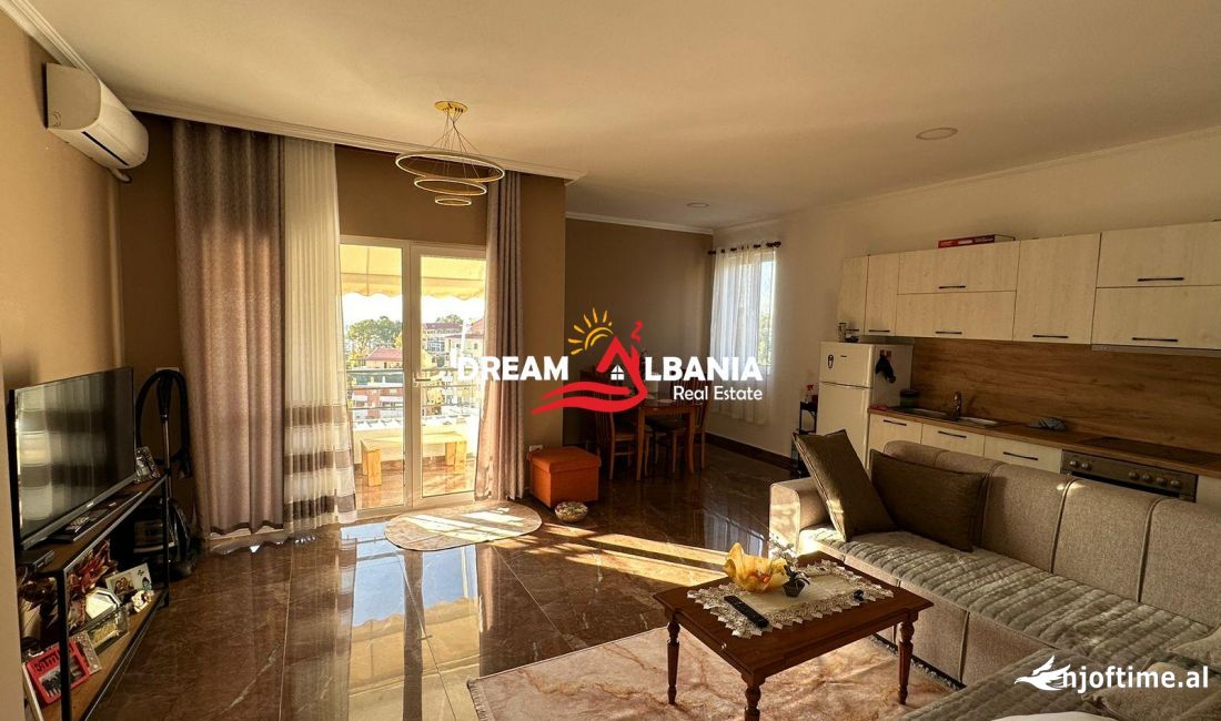 Shtepi ne shitje Apartament ne Tirane, 2+1, Mobilimi E mobiluar, Pagesa 130,000  Euro.