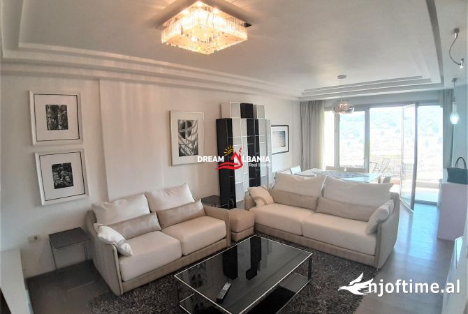 Shtepi me qera 3+1 ne Tirane - 1,500 Euro