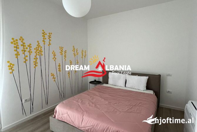 Shtepi me qera Vila Luksoze ne Tirane, 5+1, Mobilimi E mobiluar, Pagesa 3,000  Euro.