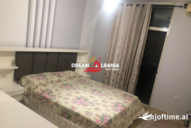 Shtepi me qera Apartament ne Tirane, 2+1, Mobilimi E mobiluar, Pagesa 65,000  Leke.