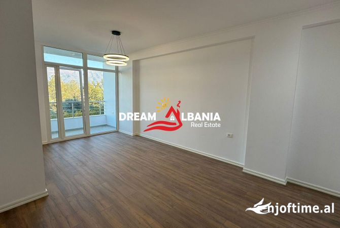 Shtepi ne shitje Apartament ne Tirane, 1+1, Mobilimi Bosh, pa mobiluar, Pagesa 119,000  Euro.