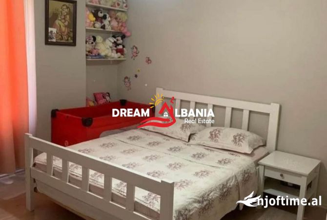Shtepi ne shitje Apartament ne Tirane, 1+1, Mobilimi E mobiluar, Pagesa 67,000  Euro.