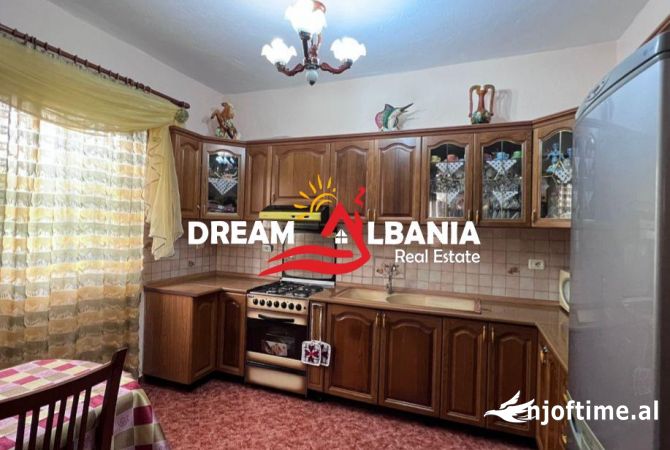 Shtepi me qera 2+1 ne Tirane - 510 Euro