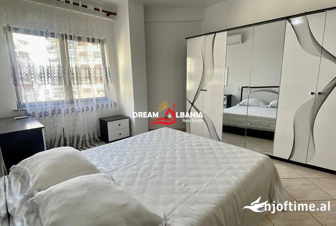 Shtepi ne shitje Apartament ne Tirane, 2+1, Mobilimi E mobiluar, Pagesa 210,000  Euro.