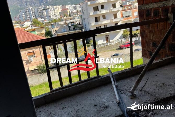 Shtepi ne shitje Apartament ne Tirane, 1+1, Mobilimi Bosh, pa mobiluar, Pagesa 95,175  Euro.