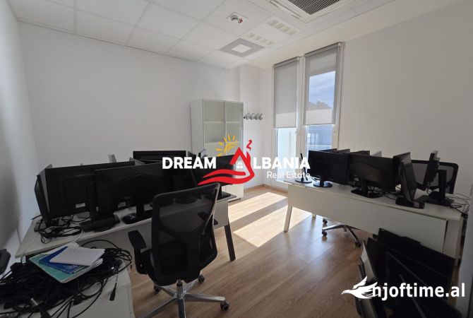 Godine 5-kateshe me Qera tek Rruga e Durresit buze rruges kryesore ne Tirane ID (42611197)