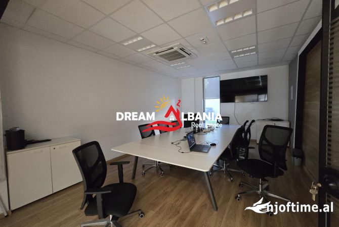 Godine 5-kateshe me Qera tek Rruga e Durresit buze rruges kryesore ne Tirane ID (42611197)