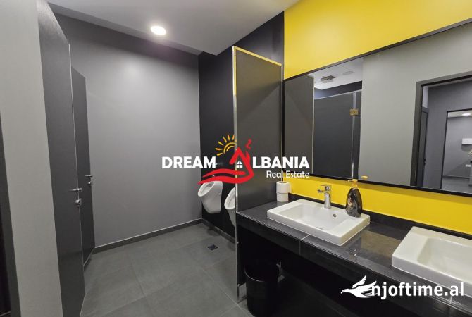 Ambient biznesi me qera 3+1 ne Tirane - 35,000 Euro