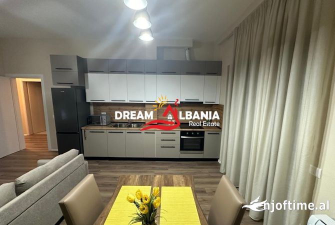 Shtepi me qera Apartament ne Tirane, 2+1, Mobilimi E mobiluar, Pagesa 800  Euro.