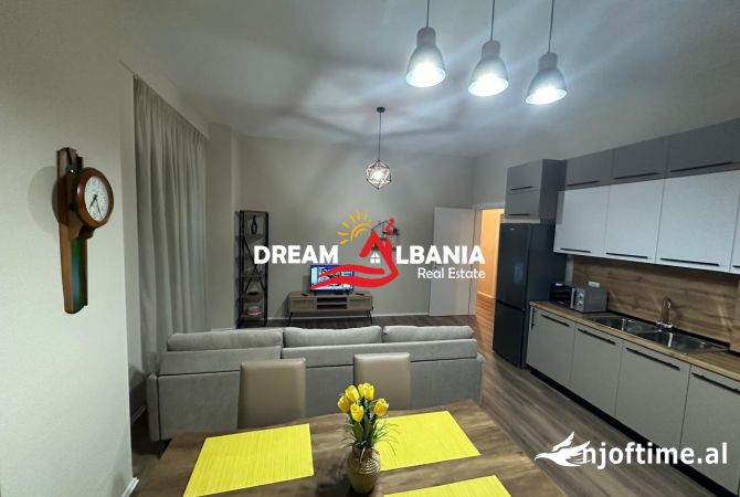 Shtepi me qera 2+1 ne Tirane - 800 Euro