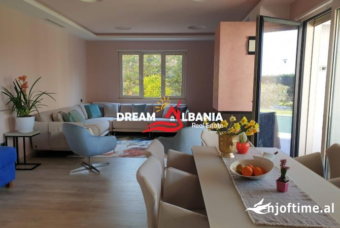 Shtepi me qera 5+1 ne Tirane - 4,000 Euro