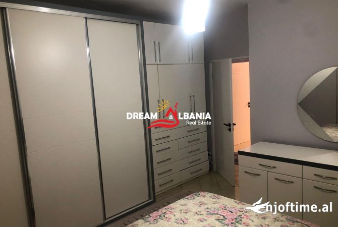 Shtepi me qera 2+1 ne Tirane - 650 Euro