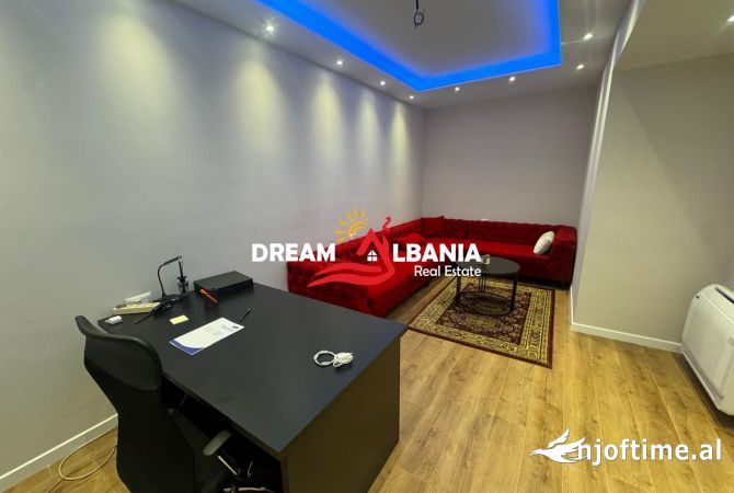 Ambient biznesi me qera 3+1 ne Tirane - 800 Euro