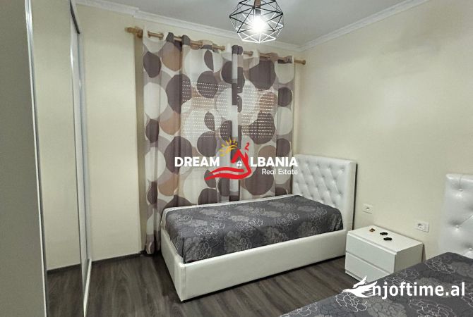 Shtepi me qera Apartament ne Tirane, 2+1, Mobilimi E mobiluar, Pagesa 450  Euro.