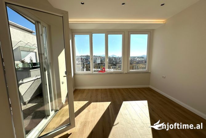 Shtepi ne shitje Apartament ne Tirane, 3+1, Mobilimi Bosh, pa mobiluar, Pagesa 260,000  Euro.