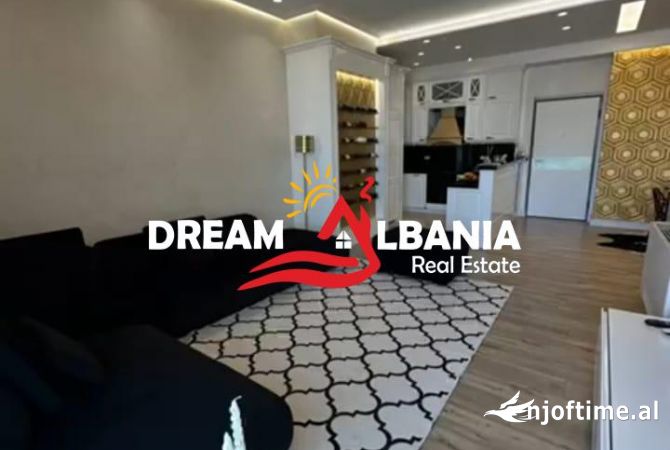 Shtepi me qera 2+1 ne Tirane - 2,500 Euro