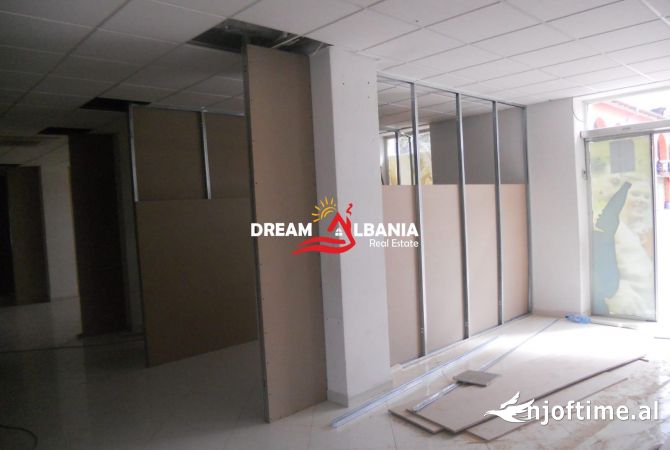 Ambjent per zyra me qera ne Kombinat, rruga Llazi Miho (ID 42611200)